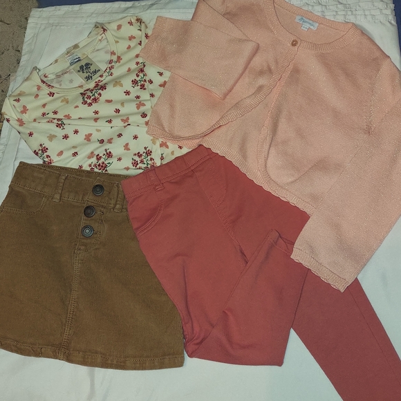 Multiple Outfits 2T - Picture 5 of 16